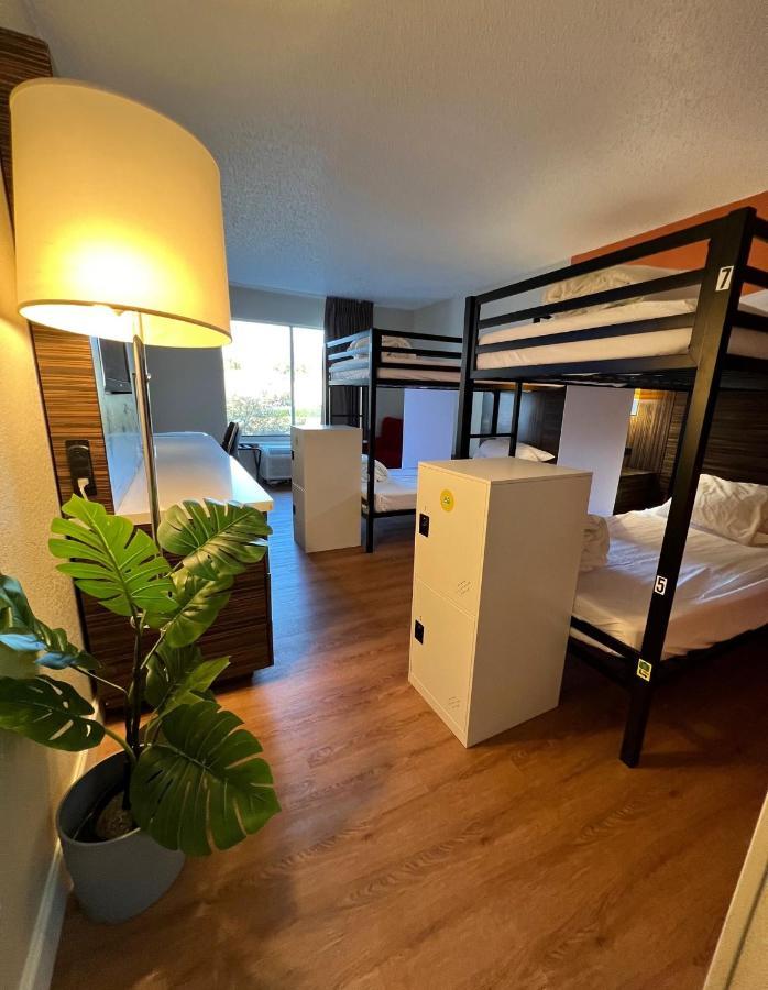Hostel Bposhtels Charlotte Zewnętrze zdjęcie